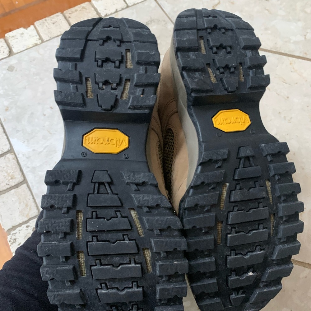 Teva Womens Size 9 Vibram sole Lace-up Hiking Shoe. - Picture 4 of 5